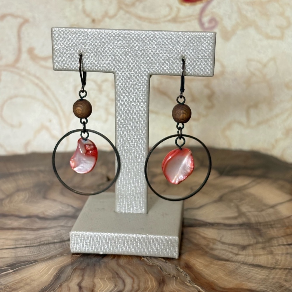 Set/2 Shell Beaded Handmade Earrings - Picture 3 of 7